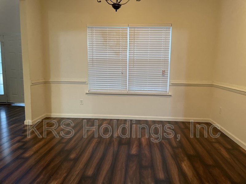 Open property image