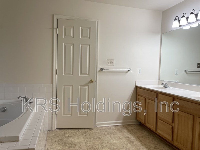 Open property image