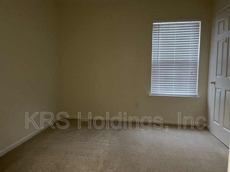 Open property image